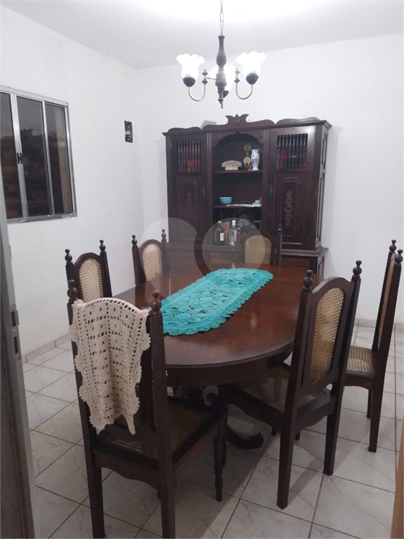 Casa à venda com 3 quartos em Parque Olimpico, Mogi das Cruzes, SP