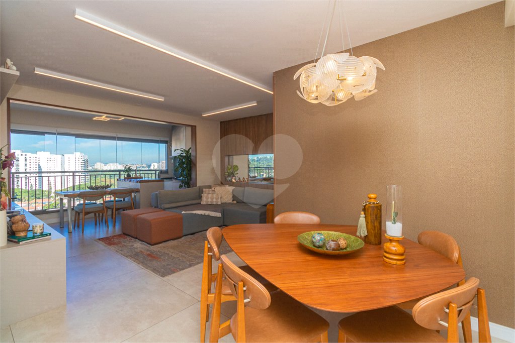 Apartamento à venda com 2 quartos, sendo 1 suíte, em Chácara Santo Antônio (zona Sul), São Paulo, SP