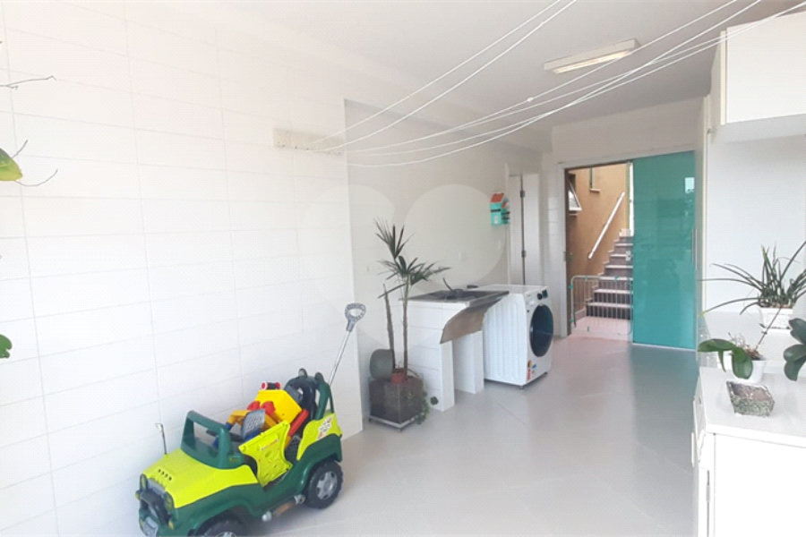 Sobrado à venda com 4 quartos, sendo 2 suítes, em Tucuruvi, São Paulo, SP