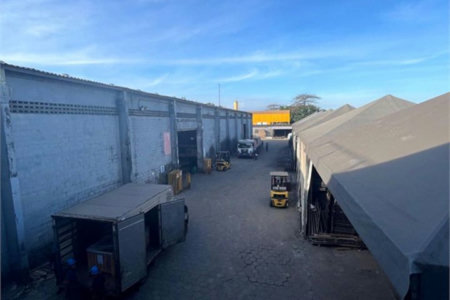 Box/Garagem Comercial à venda, Esplanada dos Barreiros, São Vicente - GR0001.