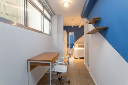 Excelente oportunidade para reformar e ficar com o apartamento dos seus sonhos!