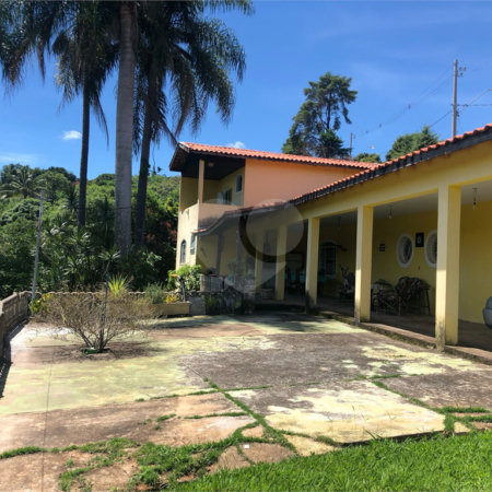 Chácara à venda com 4 quartos, sendo 2 suítes, em Vivenda, Jundiaí, SP