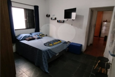 Casa à venda com 2 quartos, sendo 1 suíte,  em Jardim Layr, Mogi das Cruzes, SP