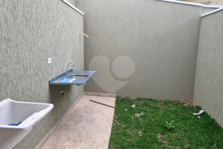 Casa à venda com 2 suítes em Jardim Sarah, São Paulo, SP