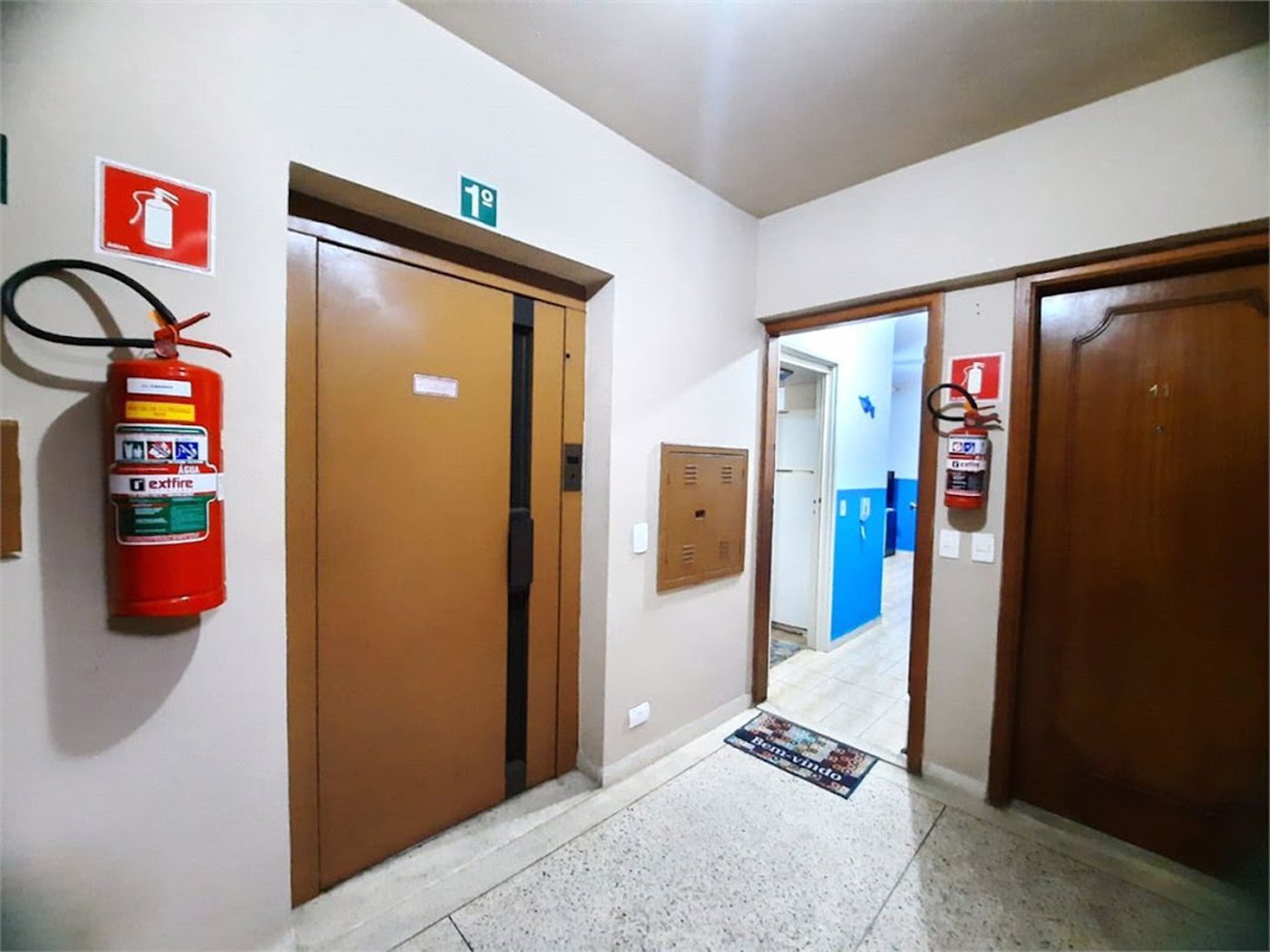 Apartamento com 2 dormitórios à venda na Enseada – 500 metros da praia