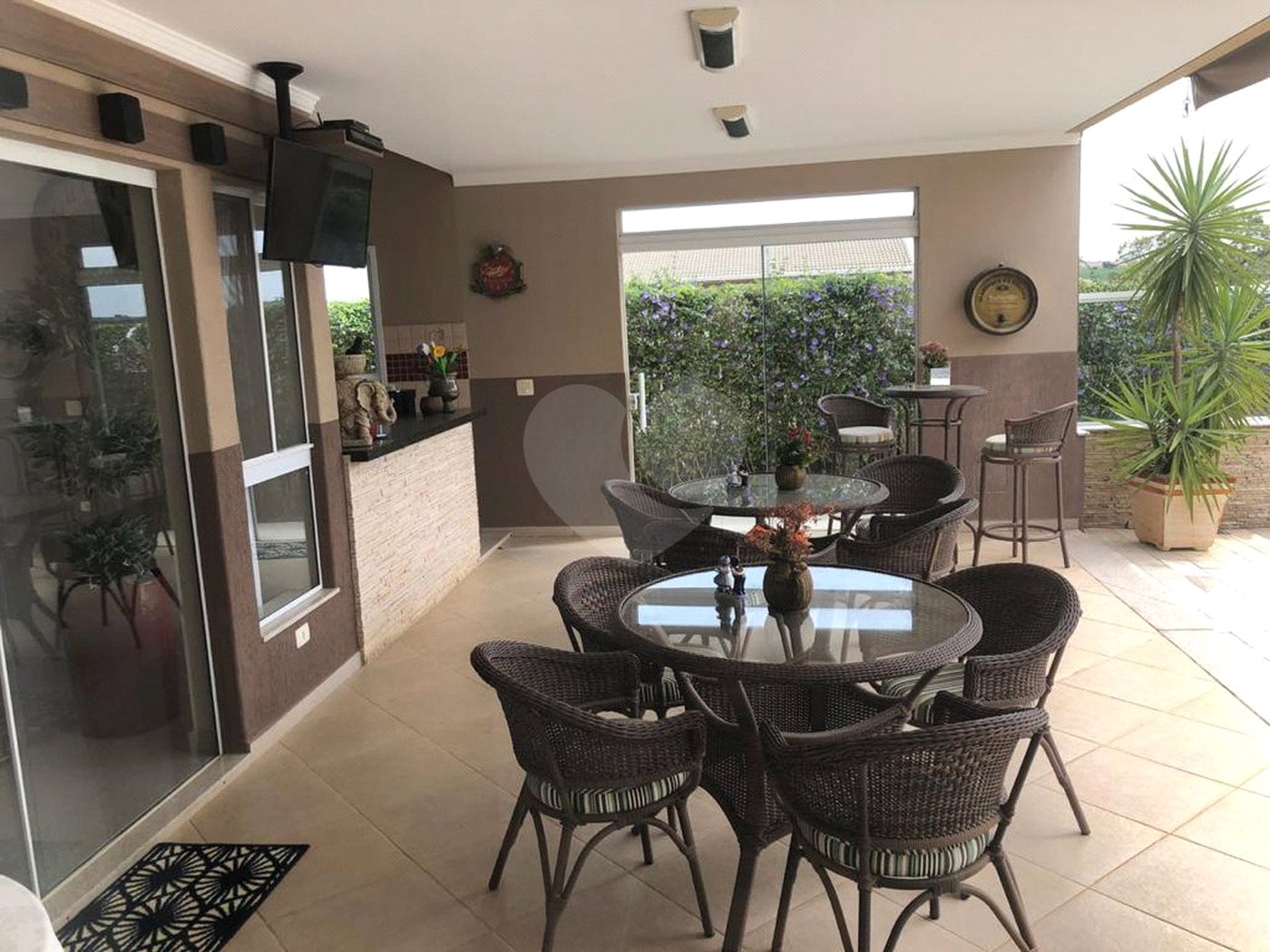 Casa à venda com 5 suítes no condomínio Terras de Mont Serrat, Salto - SP