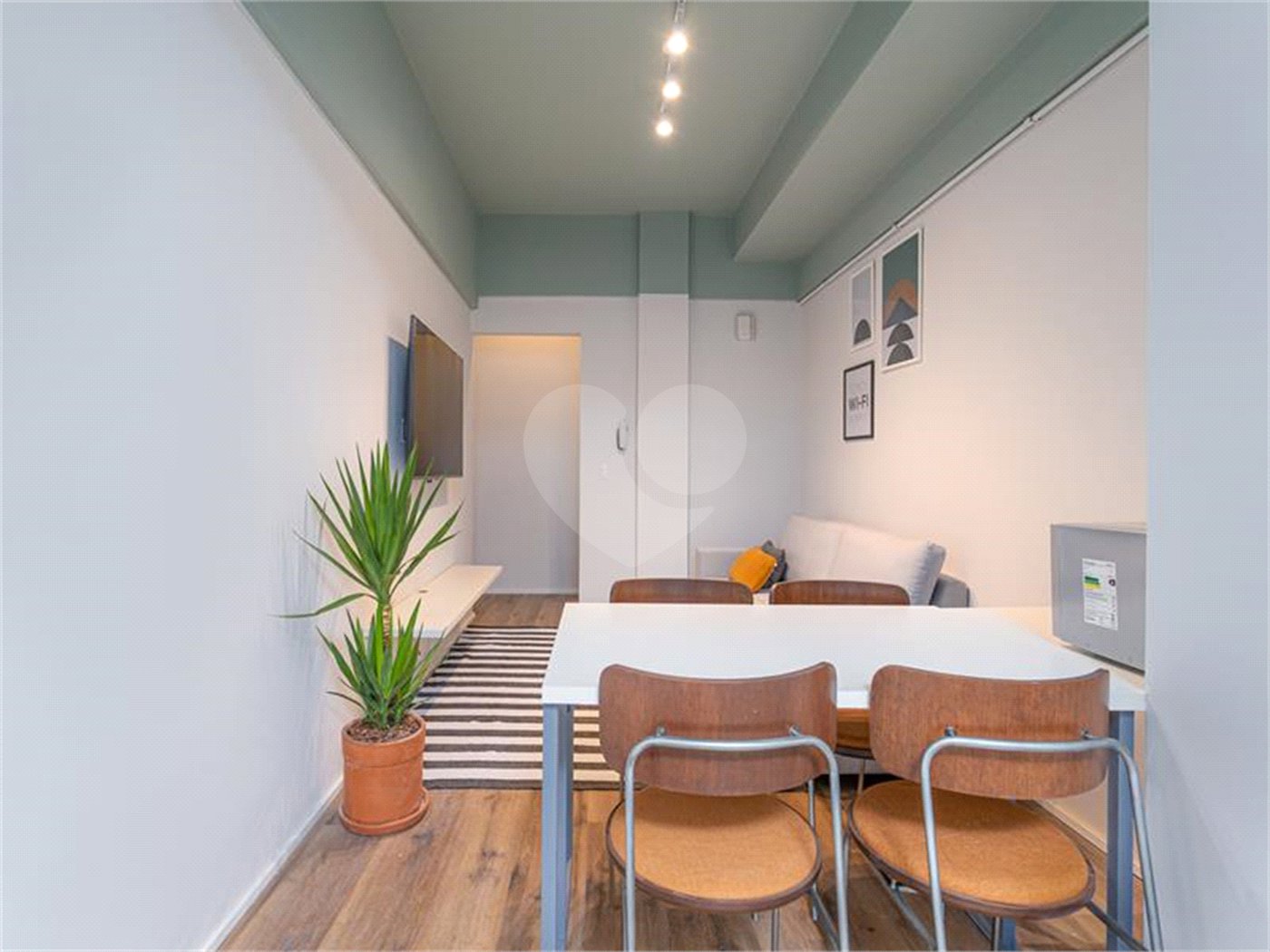 Apartamento à venda com 4 quartos, sendo 1 suíte, em Pinheiros, São Paulo, SP