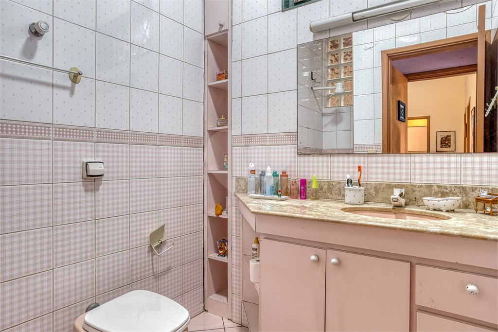 Casa à venda com 6 suítes em Alto da Boa Vista, São Paulo, SP