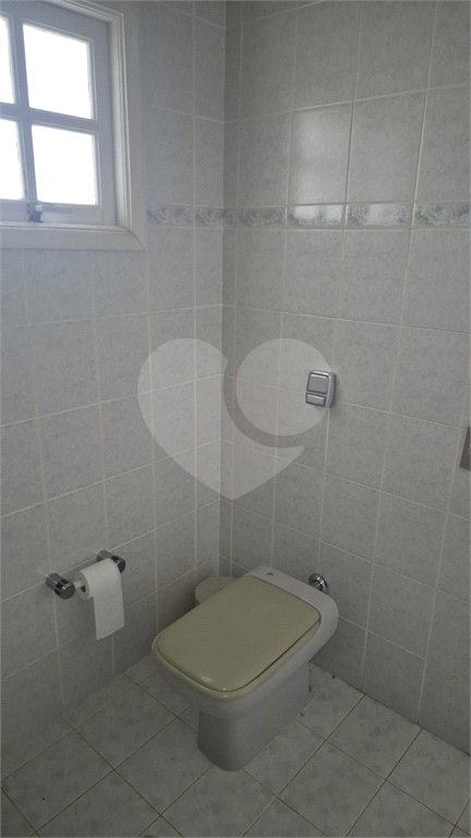 Casa à venda com 4 quartos, sendo 3 suítes,  no condomínio Chácara das Rosas, São Paulo - SP