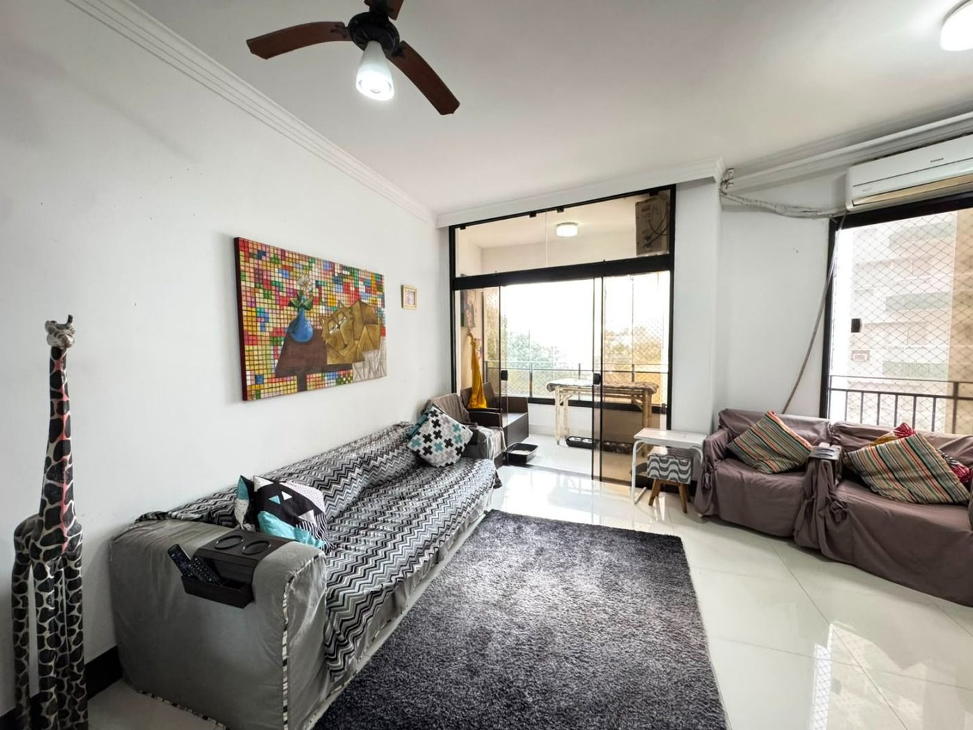 Apartamento à venda, 108 m² por R$ 700.000,00 - Pitangueiras - Guarujá/SP