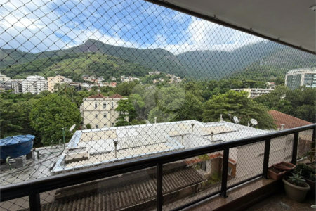 Apartamento à venda com 3 quartos, sendo 2 suítes, em Tijuca, Rio de Janeiro, RJ
