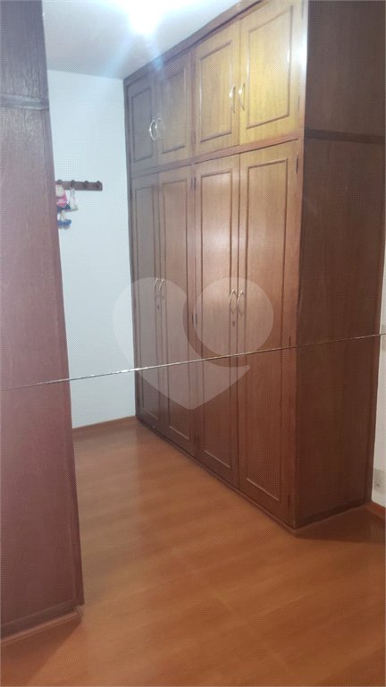 Casa de Vila à venda com 3 quartos, sendo 2 suítes, em Jardim Emília, Sorocaba, SP