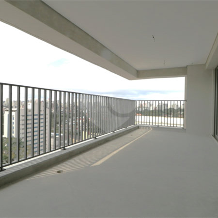 Apartamento à venda com 3 suítes em Moema, São Paulo, SP
