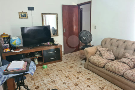 Casa Térrea à venda com 3 quartos, sendo 1 suíte, em Loteamento Loanda, Atibaia, SP