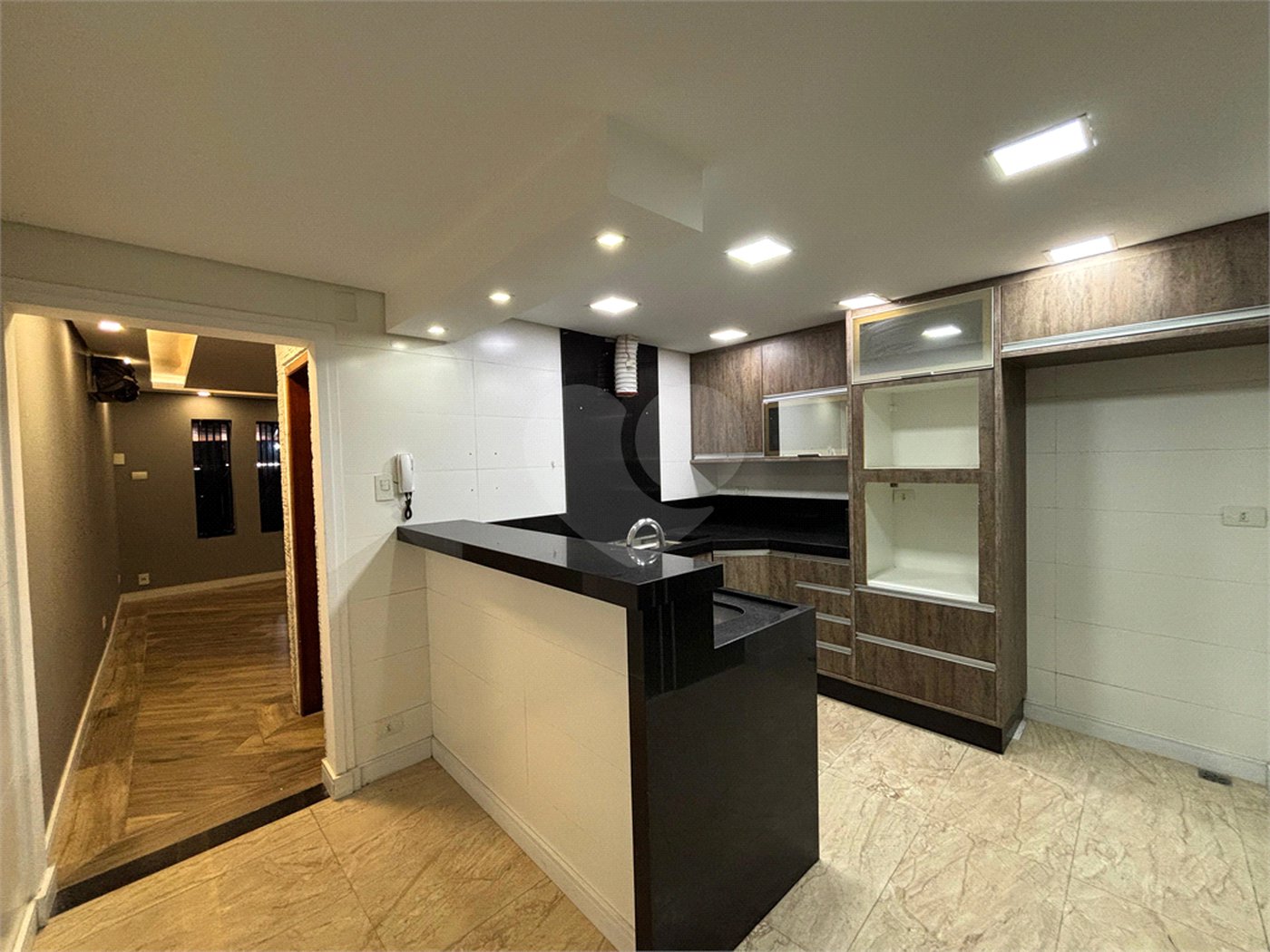 Casa à venda com 3 quartos, sendo 1 suíte,  em Jardim Santa Mena, Guarulhos, SP