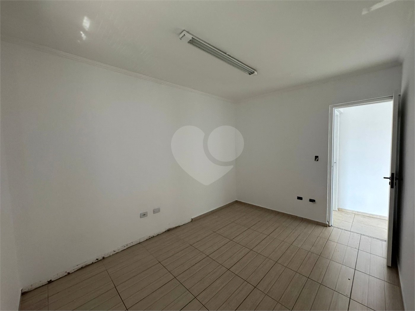 Casa à venda com 3 quartos, sendo 1 suíte,  em Vila Rosália, Guarulhos, SP