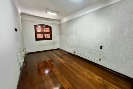Casa à venda com 3 quartos, sendo 1 suíte, no Centro, Itapetininga, SP