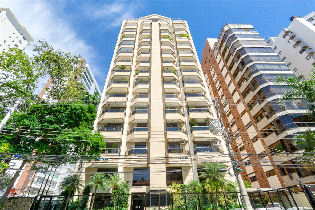 Apartamento à venda com 4 quartos, sendo 2 suítes, em Brooklin, São Paulo, SP