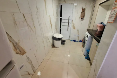 Casa de 2 quartos em Rua Orange, Vila Luzita, Santo André - Venda!