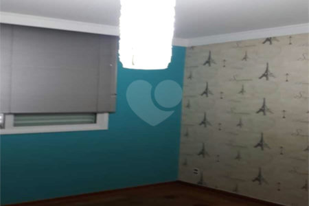 Lindo Apto Edifício Raquel Venda com Sacada gourmet.com 03 dormitórios 01 suíte
