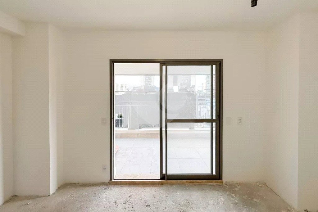 Apartamento com 1 dormitório próximo ao metrô Linha Verde.