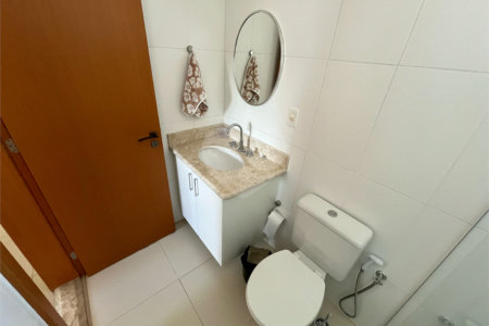 Apartamento mobiliado com 2 dormitórios sendo 1 suíte