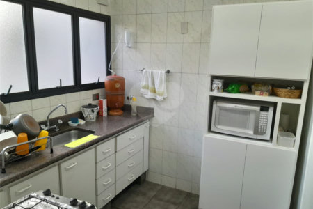 Apartamento no Edifício Professora Benedita Stahl Sodré