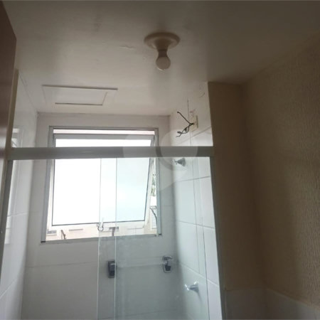 Apartamento no térreo, localizado no Condomínio Residencial Monte Everest