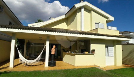 Casa à venda com 4 quartos, sendo 3 suítes,  no condomínio Parque Faber Castell - 2, São Carlos - SP
