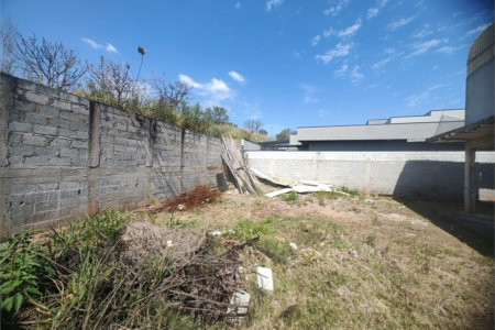 Terreno 810 metros à venda em Atibaia com projeto aprovado exclusivo de alto padrão com construção inacabada