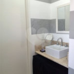Apartamento à venda no Brás, 1 quarto, varanda, garagem, semimobiliado