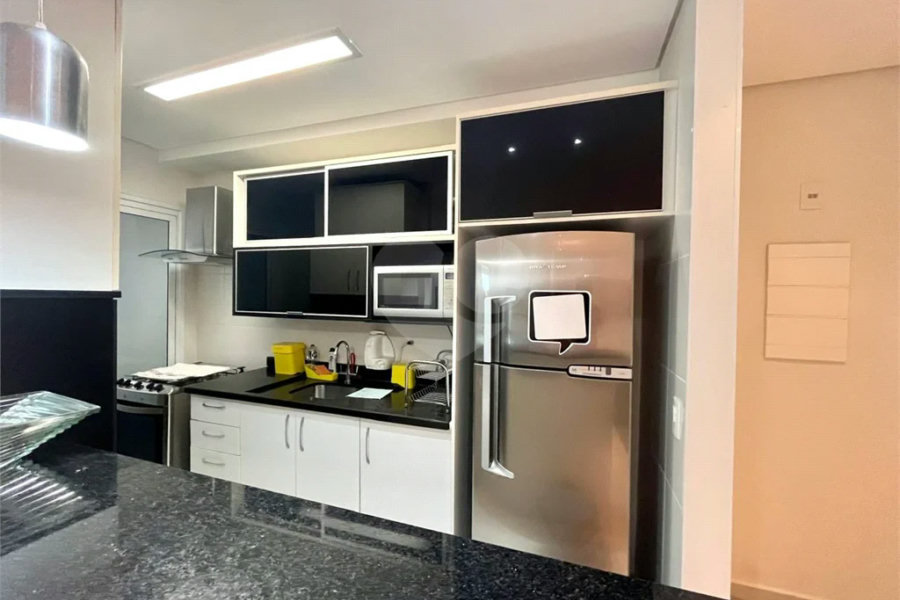 Apartamento à venda com 3 quartos, sendo 1 suíte,  em Riviera de São Lourenço, Bertioga, SP