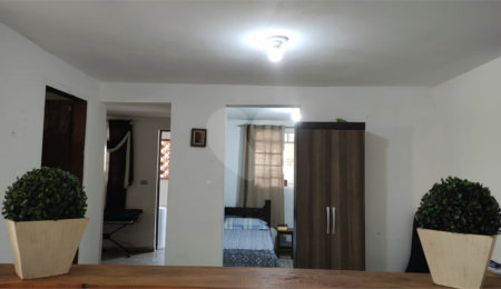 Sobrado à venda com 5 quartos, sendo 1 suíte,  em Jardim Brogotá, Atibaia, SP