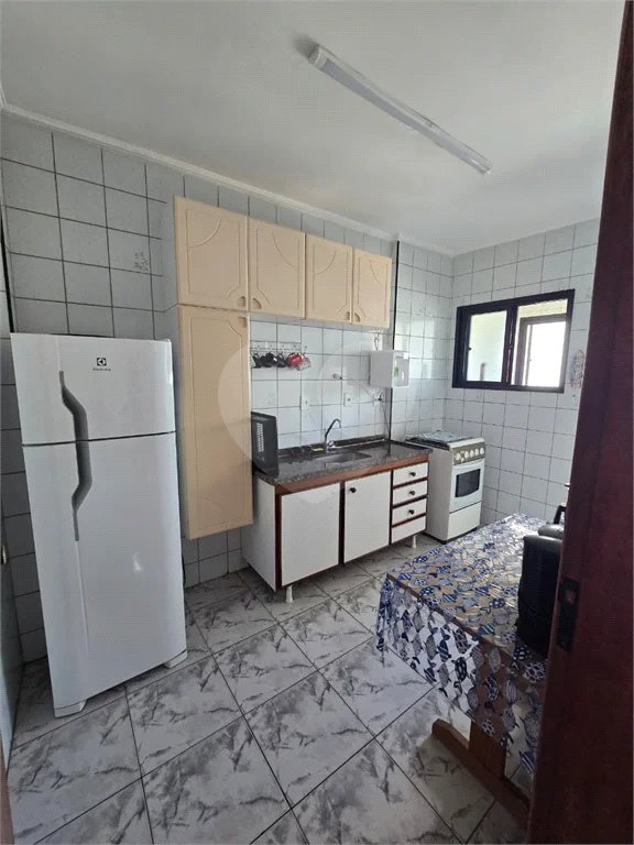 Belíssimo apartamento recém reformado na Praia Grande.