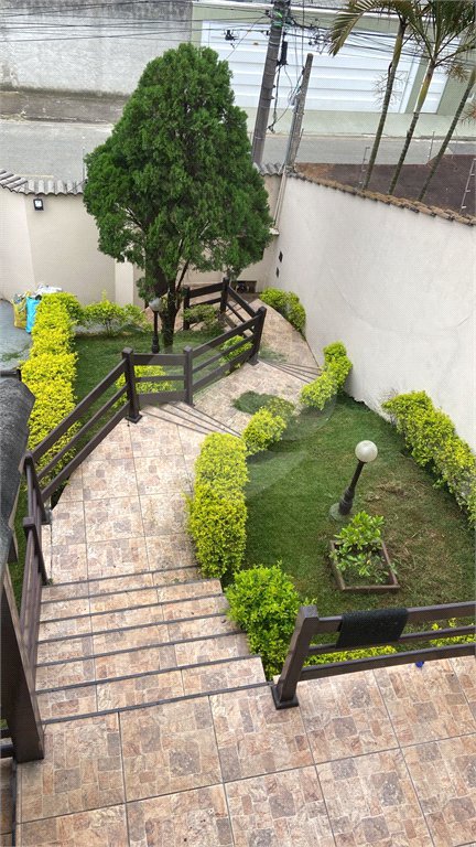 Sobrado à venda com 3 quartos, sendo 1 suíte,  em Vila Suissa, Mogi das Cruzes, SP