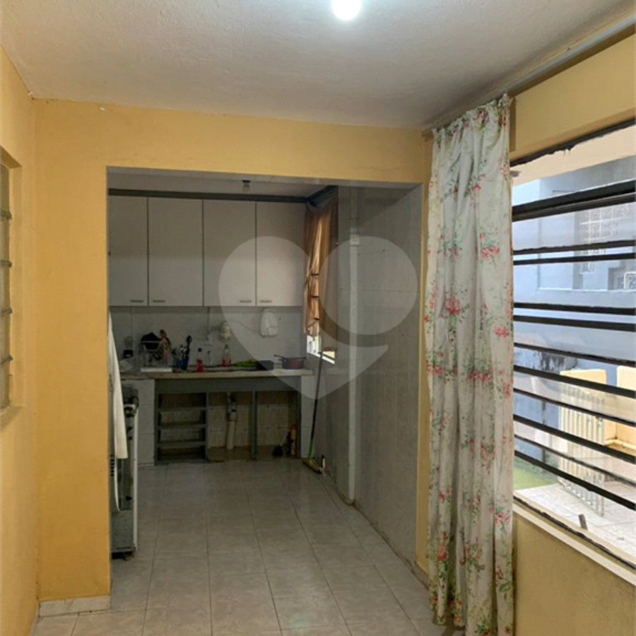 Sobrado à venda com 6 quartos, sendo 1 suíte, em Vila Aurora (zona Norte), São Paulo, SP