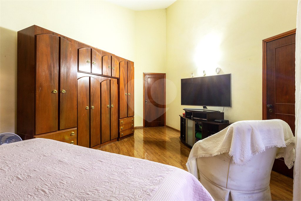 Sobrado à venda com 4 quartos, sendo 3 suítes, em Jardim Prudência, São Paulo, SP