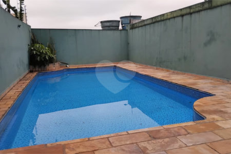 Casa à venda com 4 quartos, sendo 3 suítes,  em Vila Polopoli, São Paulo, SP
