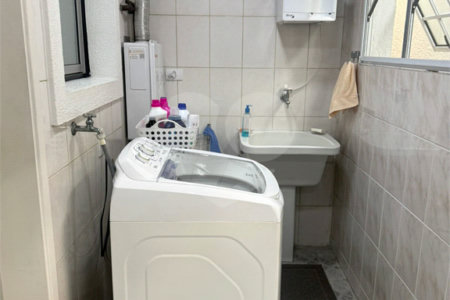 Casa à venda com 3 quartos, sendo 1 suíte, no condomínio Villas de São Francisco, São Paulo - SP