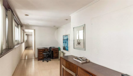 Apartamento à venda com 3 quartos, sendo 1 suíte,  em Higienópolis, São Paulo, SP