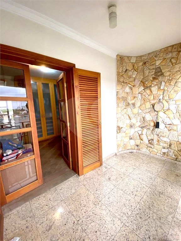 Sobrado à venda com 4 suítes em Vila Lucia, São Paulo, SP