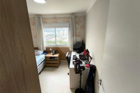 Apartamento à venda com 3 quartos, sendo 1 suíte, em Jardim Vazani, São Paulo, SP