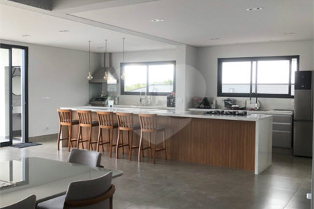 Casa à venda com 3 suítes no condomínio Residencial Fazenda Altaq Vista, Salto de Pirapora - SP