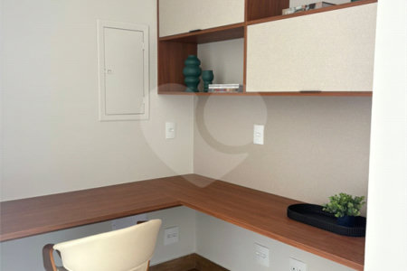 Casa à venda com 4 suítes no condomínio Portal dos Bandeirantes, Salto - SP