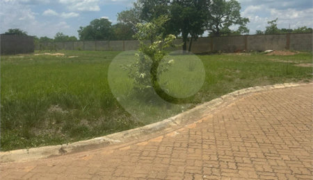 Terreno à venda no condomínio Village do Lago, Três Lagoas - MS