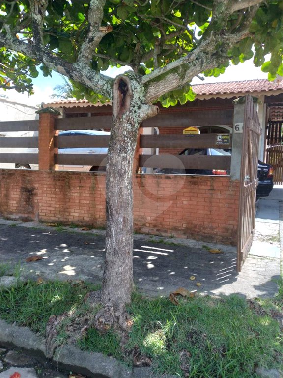 Casa à venda com 2 quartos, sendo 1 suíte,  em Gaivota, Itanhaém, SP