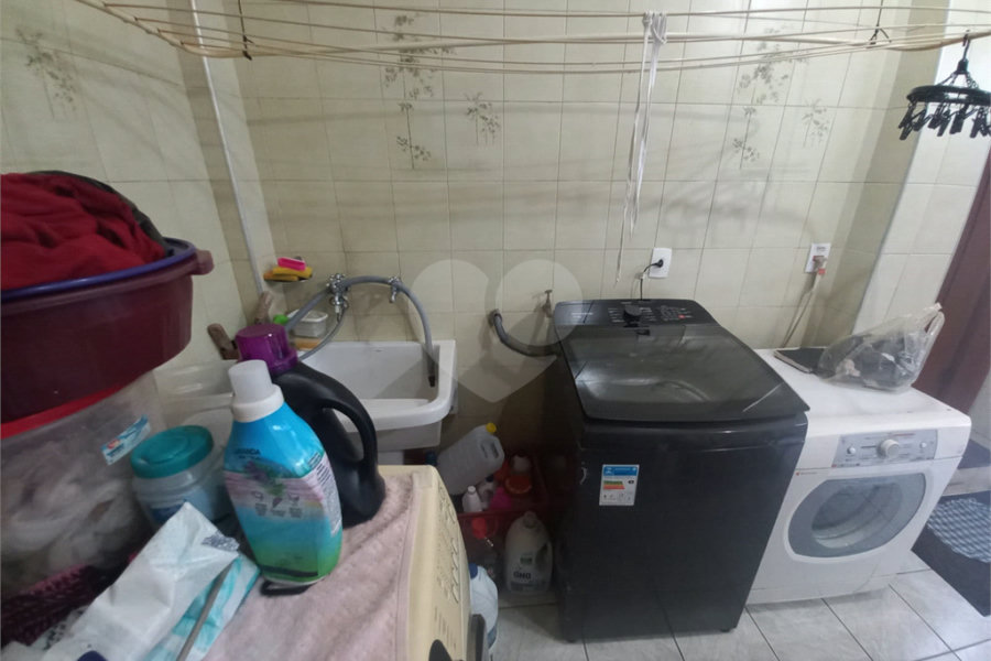 Sobrado à venda com 3 quartos em Vila Paiva, São Paulo, SP