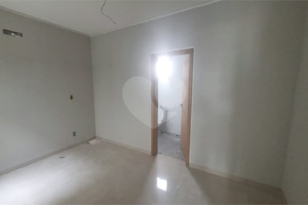Casa à venda com 3 quartos, sendo 1 suíte, no condomínio Residencial Horto Villagio, Sorocaba - SP