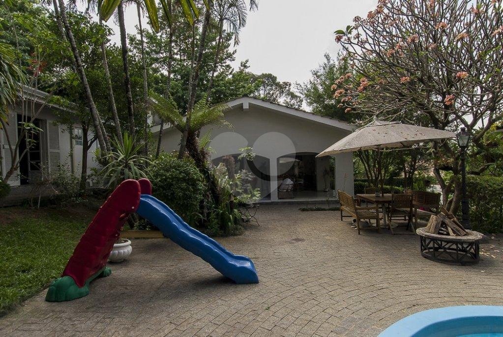 Casa à venda com 5 suítes em Vila Tramontano, São Paulo, SP