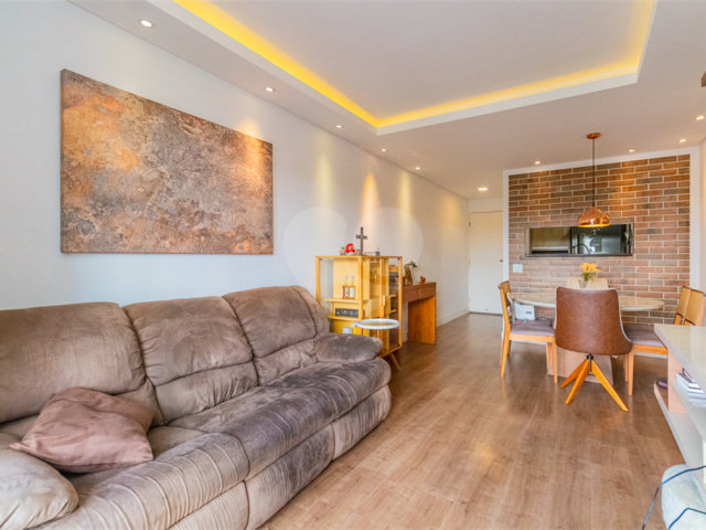 Apartamento à venda com 3 quartos, sendo 1 suíte,  em Jardim Marajoara, São Paulo, SP